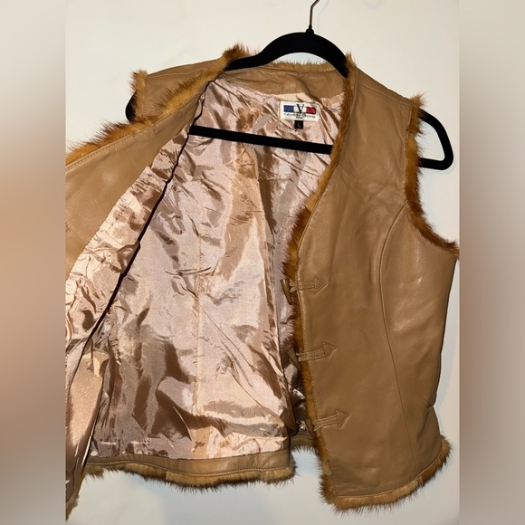 Valentino Coupeau Paris - Picture 3 of 6